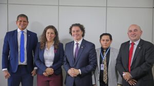 Leia mais sobre o artigo Gestão pública é pauta de reunião entre o CFA e o MGISP